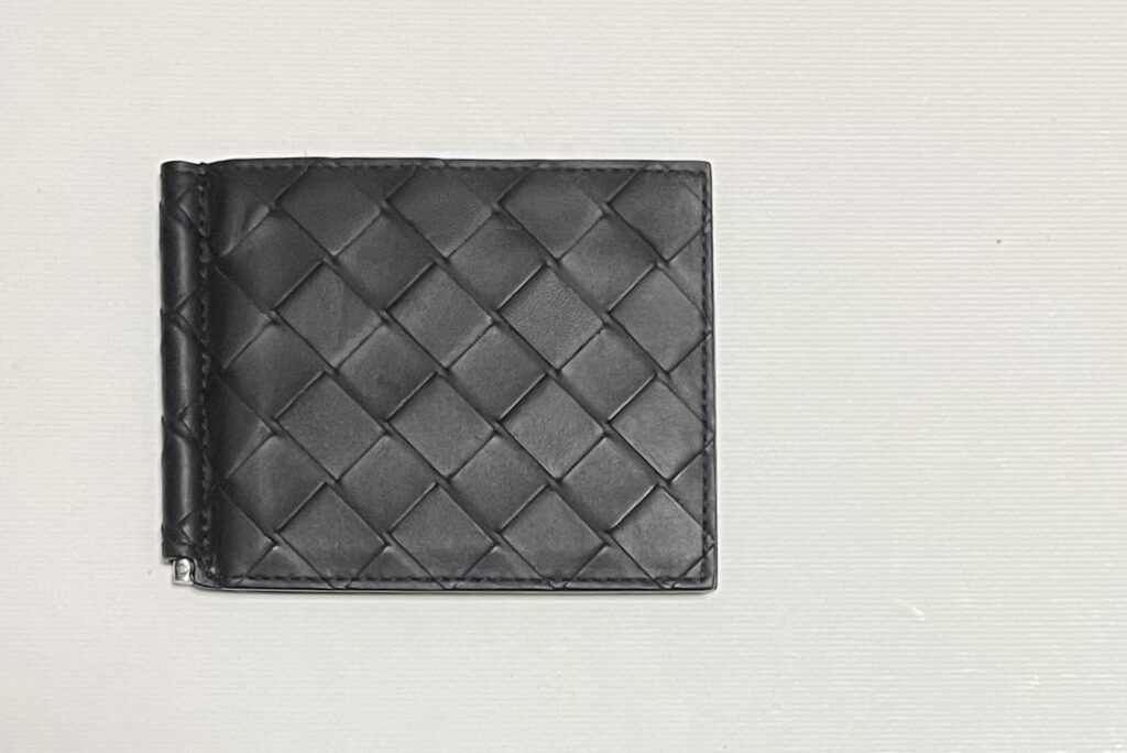 レビュー】Bottega Veneta（ボッテガ・ヴェネタ）の二つ折り財布